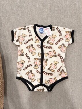 Vintage San Francisco Giants Baby Romper 3-6 Months Teddy Bear MLB Salem